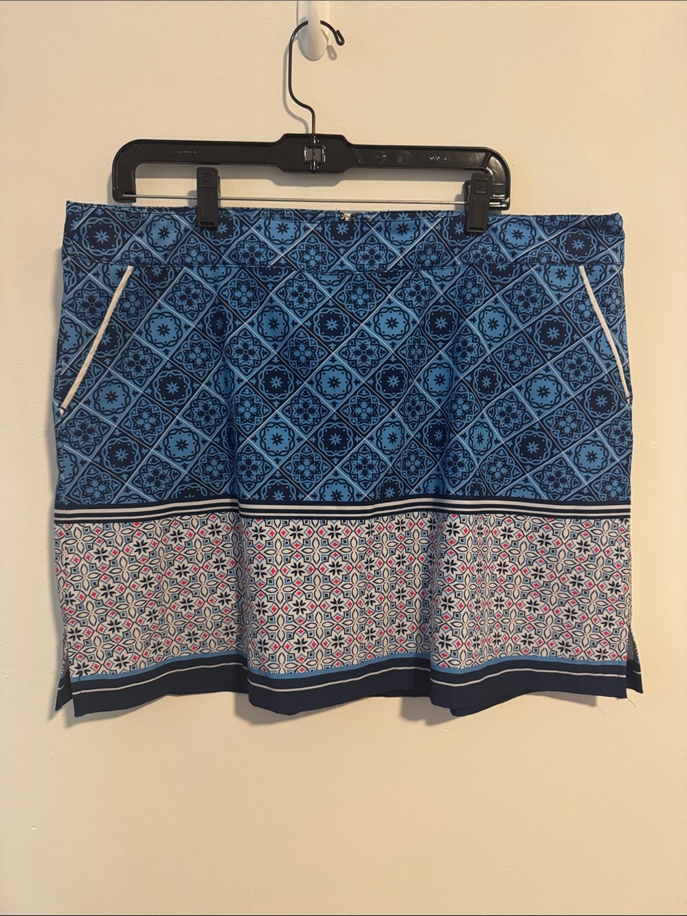Lady Hagen size 16 Blue Printed Mini Skirt with Border Detail